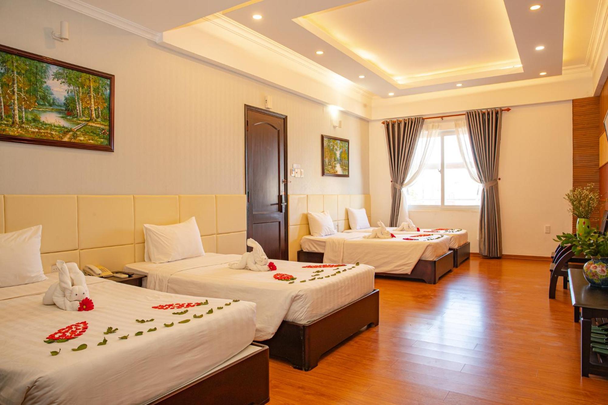 Tre Xanh Hotel Pleiku Exterior photo