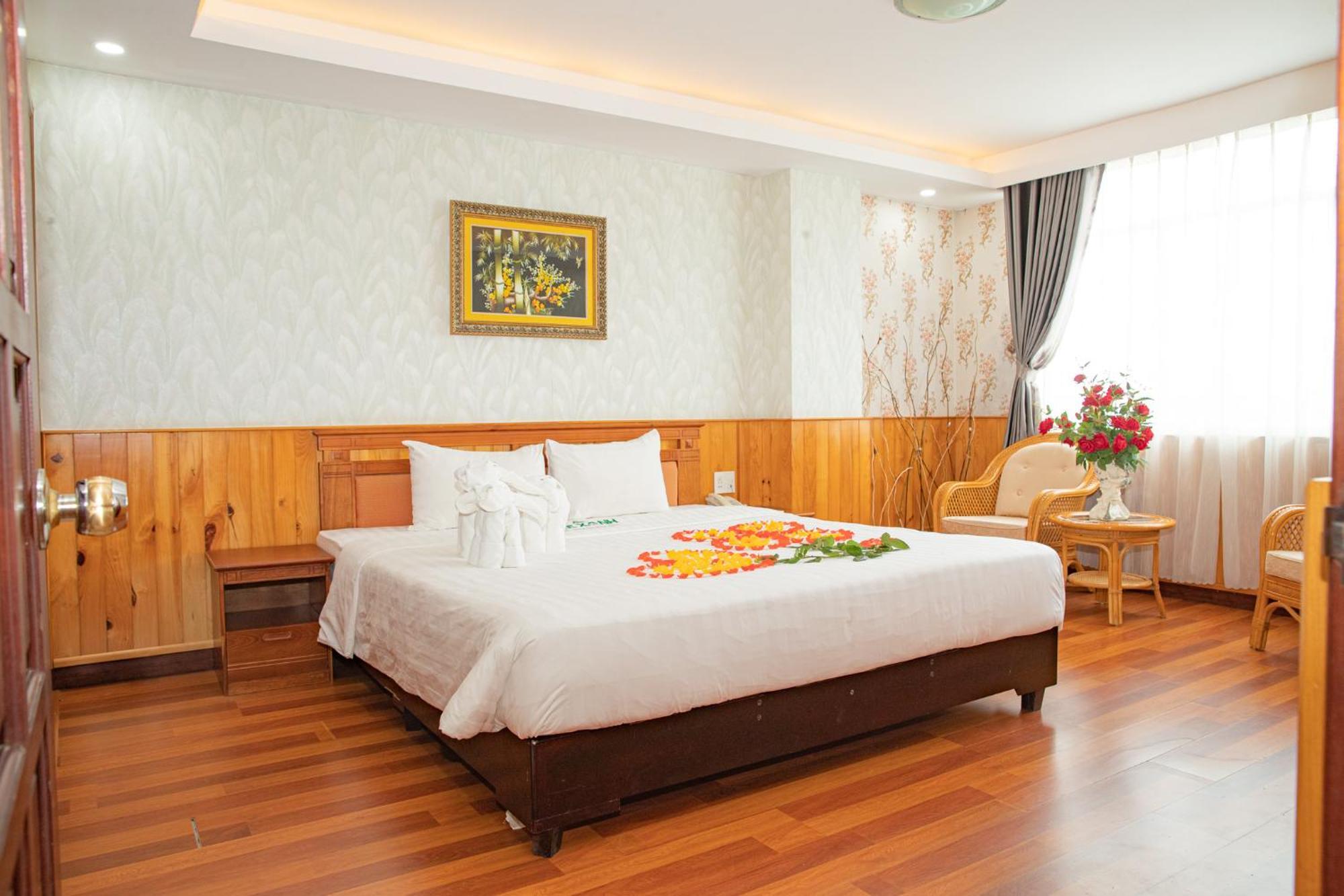 Tre Xanh Hotel Pleiku Exterior photo